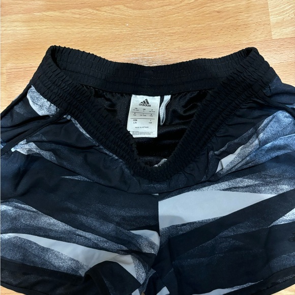 ADIDAS shorts - Picture 2 of 3